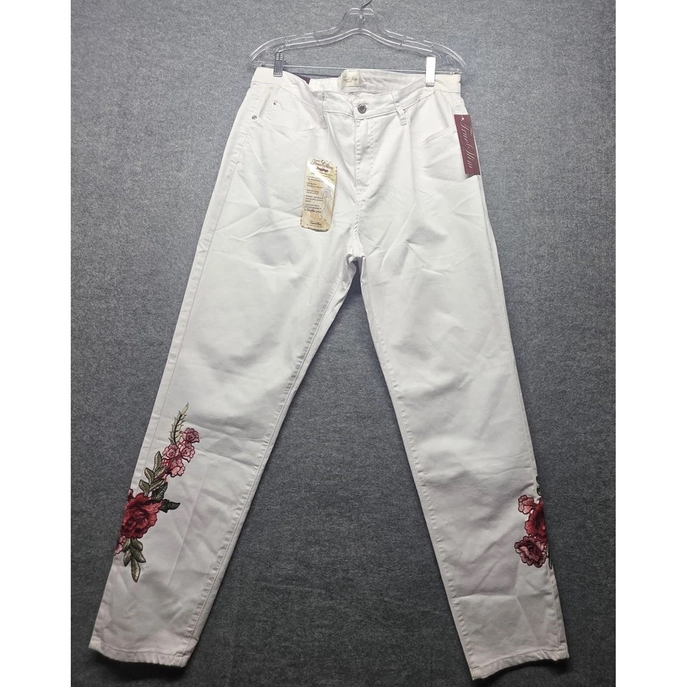 NWT TrueSlim Jeans Womens 16 White Floral Embroidered Mid Rise Stretch Jeggings